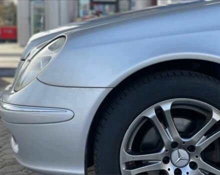 Серый Мерседес Е-Класс, объемом двигателя 2.2 л и пробегом 327 тыс. км за 2450 $, фото 7 на Automoto.ua