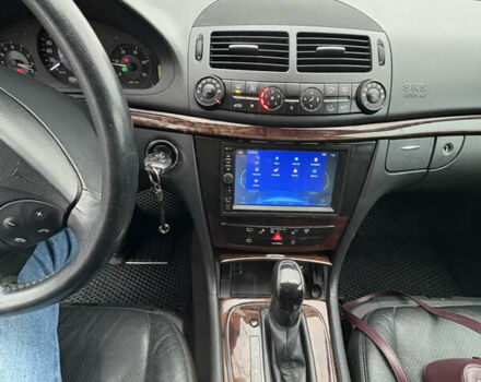 Серый Мерседес Е-Класс, объемом двигателя 3.22 л и пробегом 340 тыс. км за 8100 $, фото 19 на Automoto.ua