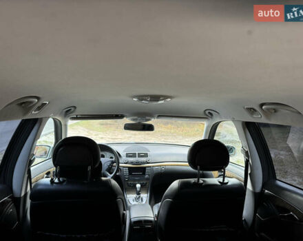 Сірий Мерседес Е-Клас, об'ємом двигуна 3.22 л та пробігом 265 тис. км за 7500 $, фото 32 на Automoto.ua