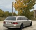 Мерседес Е-Класс 2005 в Хусте на Automoto.ua Серый Мерседес Е-Класс, объемом двигателя 3 л и пробегом 383 тыс. км за 7700 $, фото 5 на Automoto.ua