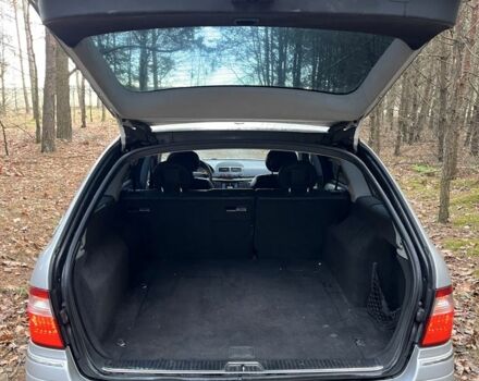 Сірий Мерседес Е-Клас, об'ємом двигуна 3.2 л та пробігом 360 тис. км за 3100 $, фото 3 на Automoto.ua