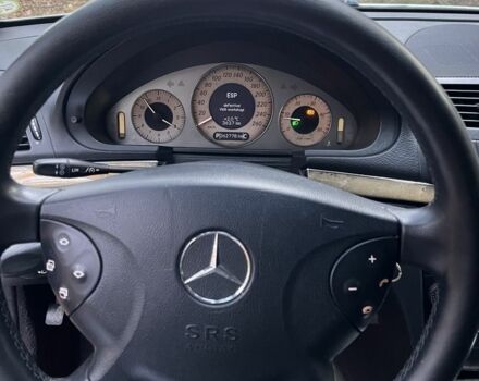 Сірий Мерседес Е-Клас, об'ємом двигуна 3.2 л та пробігом 360 тис. км за 3100 $, фото 6 на Automoto.ua