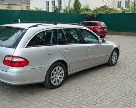 Серый Мерседес Е-Класс, объемом двигателя 3.2 л и пробегом 450 тыс. км за 2800 $, фото 5 на Automoto.ua