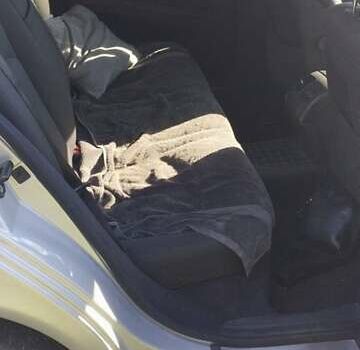 Серый Мерседес Е-Класс, объемом двигателя 2.1 л и пробегом 345 тыс. км за 6100 $, фото 7 на Automoto.ua