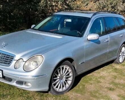 Серый Мерседес Е-Класс, объемом двигателя 2.1 л и пробегом 345 тыс. км за 6100 $, фото 5 на Automoto.ua