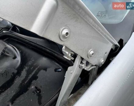 Сірий Мерседес Е-Клас, об'ємом двигуна 2.15 л та пробігом 280 тис. км за 6999 $, фото 14 на Automoto.ua