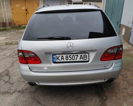 Серый Мерседес Е-Класс, объемом двигателя 3 л и пробегом 250 тыс. км за 10000 $, фото 1 на Automoto.ua