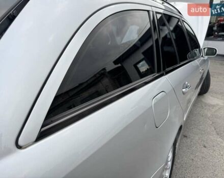 Сірий Мерседес Е-Клас, об'ємом двигуна 2.15 л та пробігом 280 тис. км за 6999 $, фото 20 на Automoto.ua