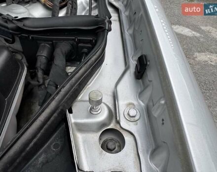 Сірий Мерседес Е-Клас, об'ємом двигуна 2.15 л та пробігом 280 тис. км за 6999 $, фото 16 на Automoto.ua