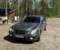 Серый Мерседес Е-Класс, объемом двигателя 3 л и пробегом 320 тыс. км за 9200 $, фото 1 на Automoto.ua