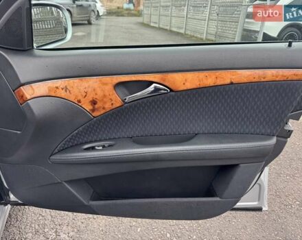 Сірий Мерседес Е-Клас, об'ємом двигуна 2.15 л та пробігом 280 тис. км за 6700 $, фото 89 на Automoto.ua