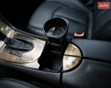 Серый Мерседес Е-Класс, объемом двигателя 2.99 л и пробегом 527 тыс. км за 16000 $, фото 16 на Automoto.ua