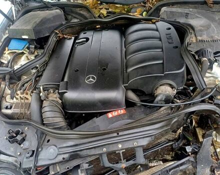 Серый Мерседес Е-Класс, объемом двигателя 2.2 л и пробегом 300 тыс. км за 2600 $, фото 3 на Automoto.ua