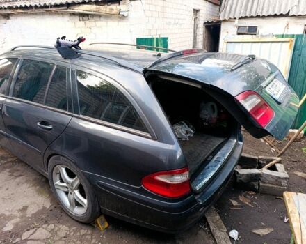 Мерседес Е-Клас 2006 у Синельниковом на Automoto.ua Сірий Мерседес Е-Клас, об'ємом двигуна 2.1 л та пробігом 400 тис. км за 3500 $, фото 8 на Automoto.ua