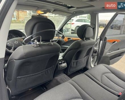 Сірий Мерседес Е-Клас, об'ємом двигуна 2.15 л та пробігом 280 тис. км за 6700 $, фото 69 на Automoto.ua