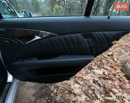 Серый Мерседес Е-Класс, объемом двигателя 2.99 л и пробегом 527 тыс. км за 16000 $, фото 30 на Automoto.ua