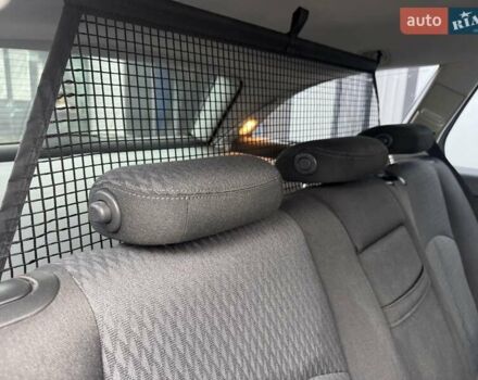 Сірий Мерседес Е-Клас, об'ємом двигуна 2.15 л та пробігом 280 тис. км за 6700 $, фото 87 на Automoto.ua