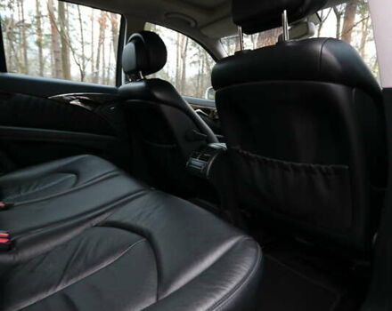 Серый Мерседес Е-Класс, объемом двигателя 2.99 л и пробегом 527 тыс. км за 16000 $, фото 33 на Automoto.ua