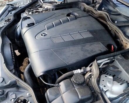 Серый Мерседес Е-Класс, объемом двигателя 2.1 л и пробегом 266 тыс. км за 5900 $, фото 4 на Automoto.ua