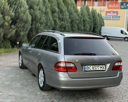 Мерседес Е-Класс 2006 в Самборе на Automoto.ua Серый Мерседес Е-Класс, объемом двигателя 3 л и пробегом 256 тыс. км за 8700 $, фото 9 на Automoto.ua