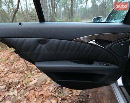 Серый Мерседес Е-Класс, объемом двигателя 2.99 л и пробегом 527 тыс. км за 16000 $, фото 21 на Automoto.ua