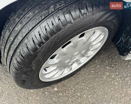 Сірий Мерседес Е-Клас, об'ємом двигуна 2.15 л та пробігом 280 тис. км за 6700 $, фото 28 на Automoto.ua