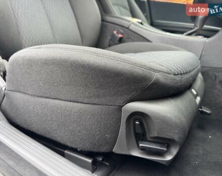 Сірий Мерседес Е-Клас, об'ємом двигуна 2.15 л та пробігом 280 тис. км за 6999 $, фото 29 на Automoto.ua