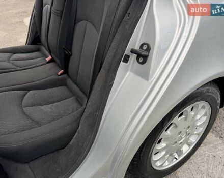 Сірий Мерседес Е-Клас, об'ємом двигуна 2.15 л та пробігом 280 тис. км за 6999 $, фото 56 на Automoto.ua