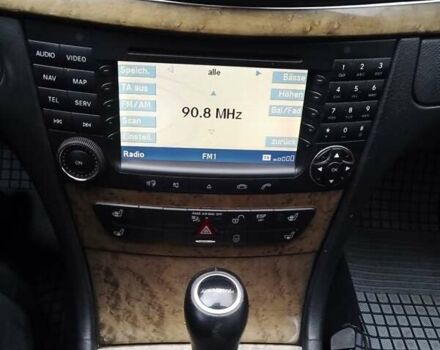 Сірий Мерседес Е-Клас, об'ємом двигуна 2.99 л та пробігом 290 тис. км за 10900 $, фото 13 на Automoto.ua