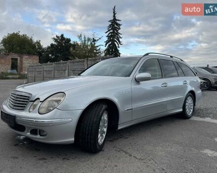 Сірий Мерседес Е-Клас, об'ємом двигуна 2.15 л та пробігом 280 тис. км за 6999 $, фото 78 на Automoto.ua