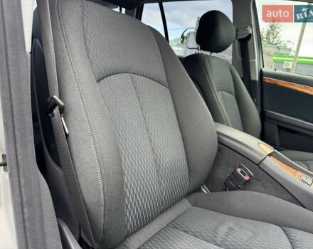 Сірий Мерседес Е-Клас, об'ємом двигуна 2.15 л та пробігом 280 тис. км за 6999 $, фото 27 на Automoto.ua