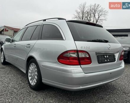 Сірий Мерседес Е-Клас, об'ємом двигуна 2.15 л та пробігом 280 тис. км за 6700 $, фото 42 на Automoto.ua
