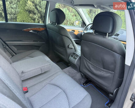 Мерседес Е-Класс 2006 в Самборе на Automoto.ua Серый Мерседес Е-Класс, объемом двигателя 3 л и пробегом 256 тыс. км за 8700 $, фото 42 на Automoto.ua