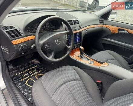 Сірий Мерседес Е-Клас, об'ємом двигуна 2.15 л та пробігом 280 тис. км за 6700 $, фото 75 на Automoto.ua