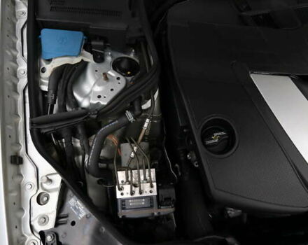 Серый Мерседес Е-Класс, объемом двигателя 2.99 л и пробегом 527 тыс. км за 16000 $, фото 44 на Automoto.ua