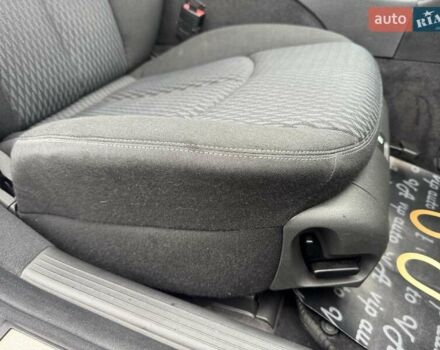 Сірий Мерседес Е-Клас, об'ємом двигуна 2.15 л та пробігом 280 тис. км за 6700 $, фото 95 на Automoto.ua