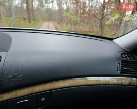 Серый Мерседес Е-Класс, объемом двигателя 2.99 л и пробегом 527 тыс. км за 16000 $, фото 13 на Automoto.ua