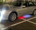 Сірий Мерседес Е-Клас, об'ємом двигуна 3 л та пробігом 227 тис. км за 11000 $, фото 1 на Automoto.ua