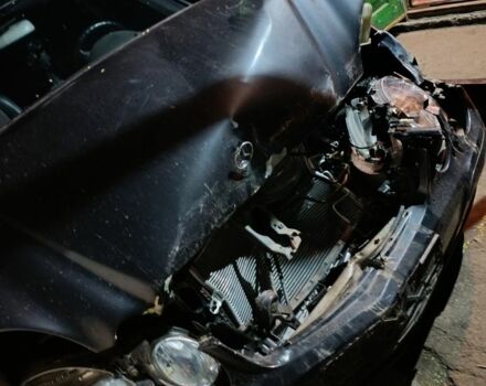 Мерседес Е-Клас 2006 у Синельниковом на Automoto.ua Сірий Мерседес Е-Клас, об'ємом двигуна 2.1 л та пробігом 400 тис. км за 3500 $, фото 1 на Automoto.ua