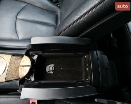 Серый Мерседес Е-Класс, объемом двигателя 2.99 л и пробегом 527 тыс. км за 16000 $, фото 17 на Automoto.ua