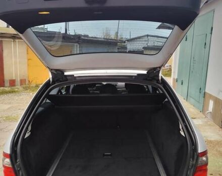 Серый Мерседес Е-Класс, объемом двигателя 3 л и пробегом 250 тыс. км за 10000 $, фото 3 на Automoto.ua