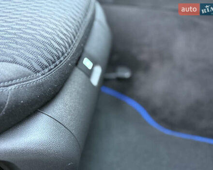 Мерседес Е-Класс 2006 в Самборе на Automoto.ua Серый Мерседес Е-Класс, объемом двигателя 3 л и пробегом 256 тыс. км за 8700 $, фото 50 на Automoto.ua