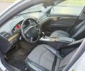 Серый Мерседес Е-Класс, объемом двигателя 3.2 л и пробегом 212 тыс. км за 3495 $, фото 6 на Automoto.ua