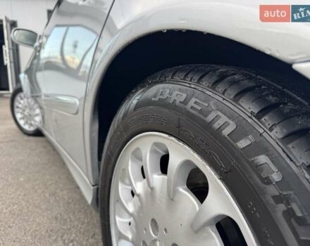 Сірий Мерседес Е-Клас, об'ємом двигуна 2.15 л та пробігом 280 тис. км за 6999 $, фото 94 на Automoto.ua