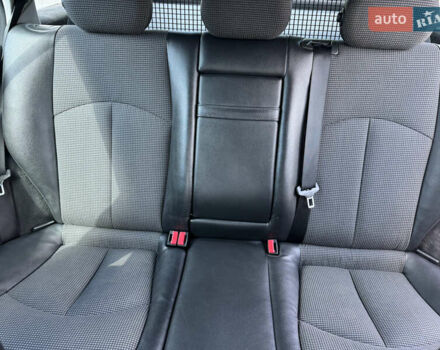 Сірий Мерседес Е-Клас, об'ємом двигуна 3 л та пробігом 255 тис. км за 9300 $, фото 14 на Automoto.ua