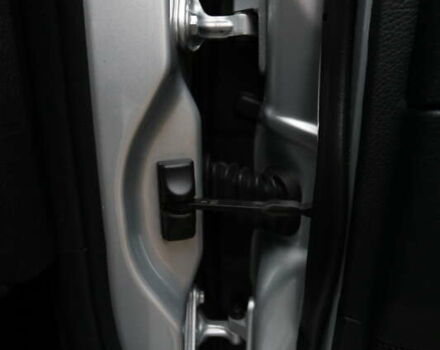 Серый Мерседес Е-Класс, объемом двигателя 2.99 л и пробегом 527 тыс. км за 16000 $, фото 37 на Automoto.ua