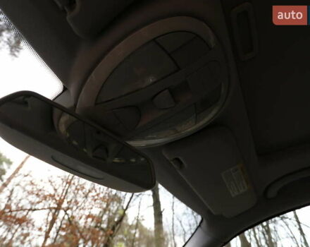 Серый Мерседес Е-Класс, объемом двигателя 2.99 л и пробегом 527 тыс. км за 16000 $, фото 19 на Automoto.ua