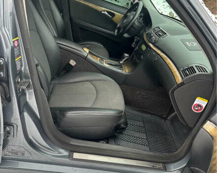 Сірий Мерседес Е-Клас, об'ємом двигуна 2.99 л та пробігом 320 тис. км за 6950 $, фото 6 на Automoto.ua