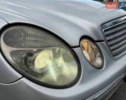 Сірий Мерседес Е-Клас, об'ємом двигуна 2.15 л та пробігом 280 тис. км за 6999 $, фото 82 на Automoto.ua