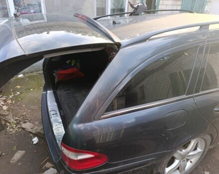 Мерседес Е-Клас 2006 у Синельниковом на Automoto.ua Сірий Мерседес Е-Клас, об'ємом двигуна 2.1 л та пробігом 400 тис. км за 3500 $, фото 6 на Automoto.ua